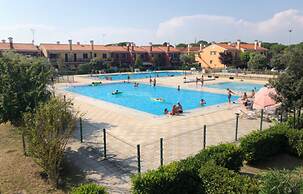 Comfy Flat With Pool in Bibione