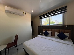 Hotel Soumya Sarovar