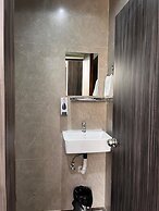 Hotel Soumya Sarovar