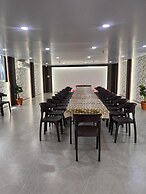 Hotel Soumya Sarovar