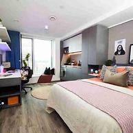 Vita Student-Only Circle Square