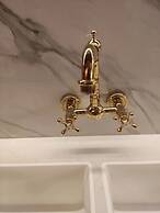 Luxury Boutique Property