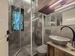 Luxury Boutique Property