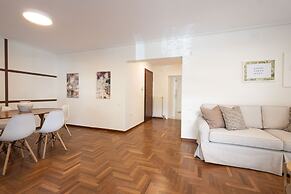 Seaside Elegance Brand New 2BD Luxury Stay