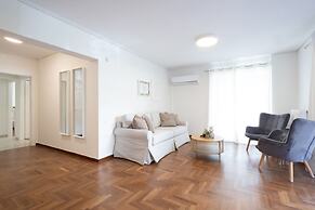 Seaside Elegance Brand New 2BD Luxury Stay