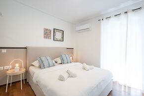 Seaside Elegance Brand New 2BD Luxury Stay