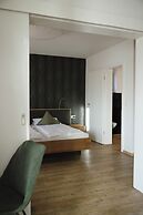 feelfalt Café & Hotel