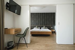 feelfalt Café & Hotel