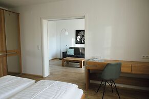 feelfalt Café & Hotel