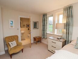 Time and Tide Apartment 25