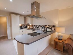 Time and Tide Apartment 25