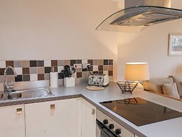 Time and Tide Apartment 25