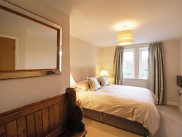 Time and Tide Apartment 25