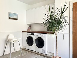 The Old Riverside School House Apt 3