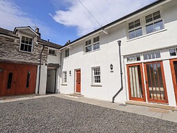 Abbots Reading Mews 1