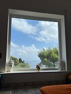 Heartbreaking sea View House in Capri - Italy