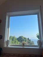 Heartbreaking sea View House in Capri - Italy