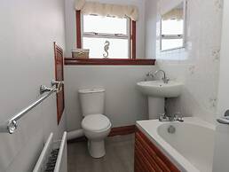 Bella's Beach Cottage