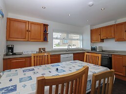 Bella's Beach Cottage