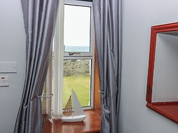 Bella's Beach Cottage