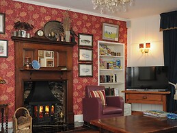 Sycamore Apartment