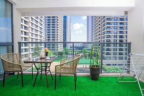 Executive 1 Br -Gtc with gym & Pool