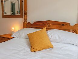 Bobbies' Retreat, 20 High Street