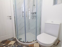 Bobbies' Retreat, 20 High Street