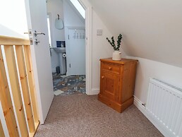 Bobbies' Retreat, 20 High Street