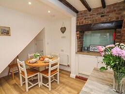 Bobbies' Retreat, 20 High Street