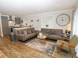 Rookley Lake Cottage