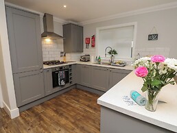 Rookley Lake Cottage