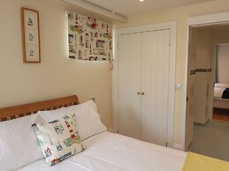 Seashells, 17 Channel View