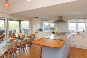 Seashells, 17 Channel View