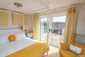 Seashells, 17 Channel View