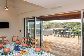 Seashells, 17 Channel View