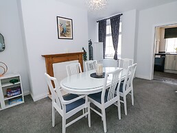 15 South Avenue Mews