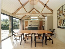 Hawthorn Barn