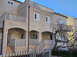 Charming Apartments Zara & Mia