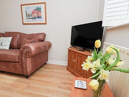 Maypole Cottage