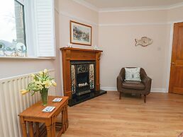 Maypole Cottage