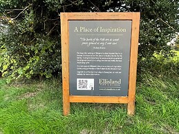 Ryehill With Fishing