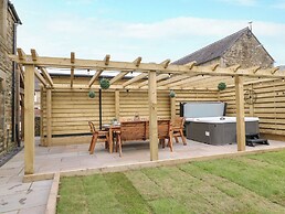 Upper Hurst Farmhouse