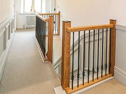 Upper Hurst Farmhouse