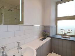 Upper Hurst Farmhouse