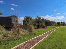 Limetree Luxury Glamping Southdown