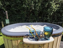 Limetree Luxury Glamping Southdown
