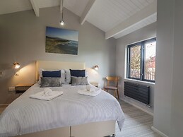 Sir George Baker Cabin