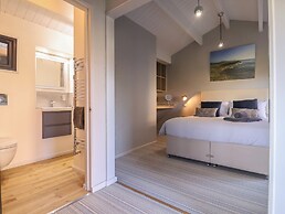 Sir George Baker Cabin