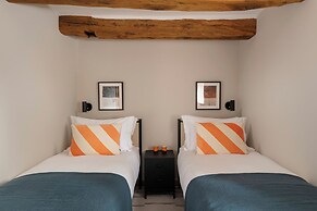 Lower Walreddon Barn